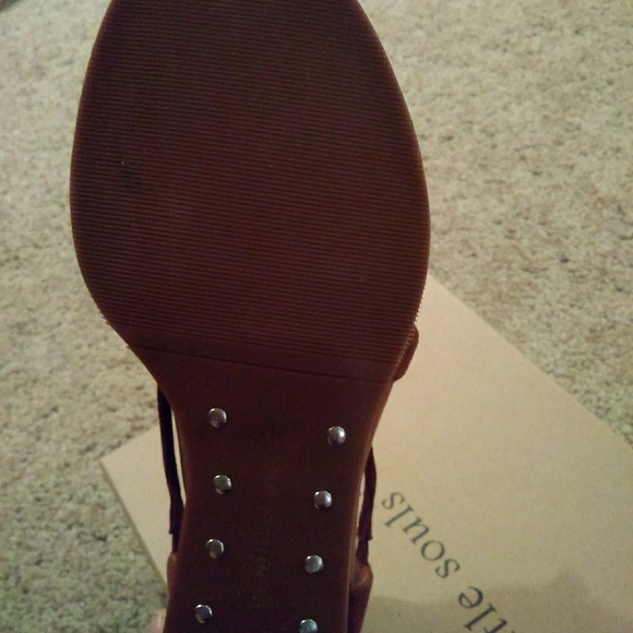 Gentle souls brown suede wedge sandals - Picture 2 of 4